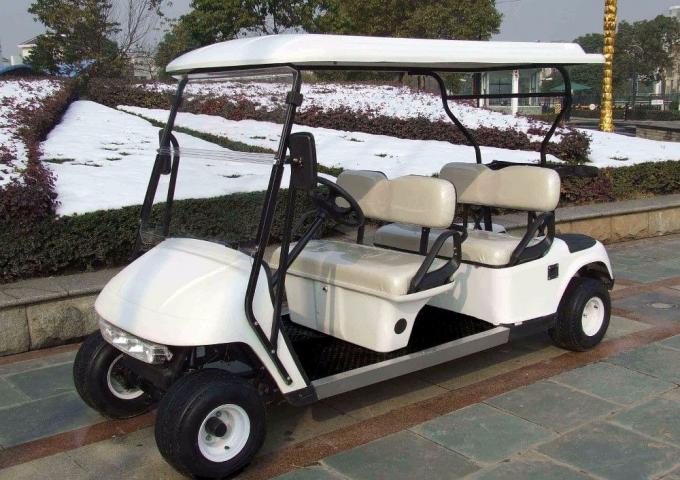 Chariots de golf électriques puissants de personne du lecteur 4 de roue de couleur blanche 4 avec la batterie du Trojan 48V